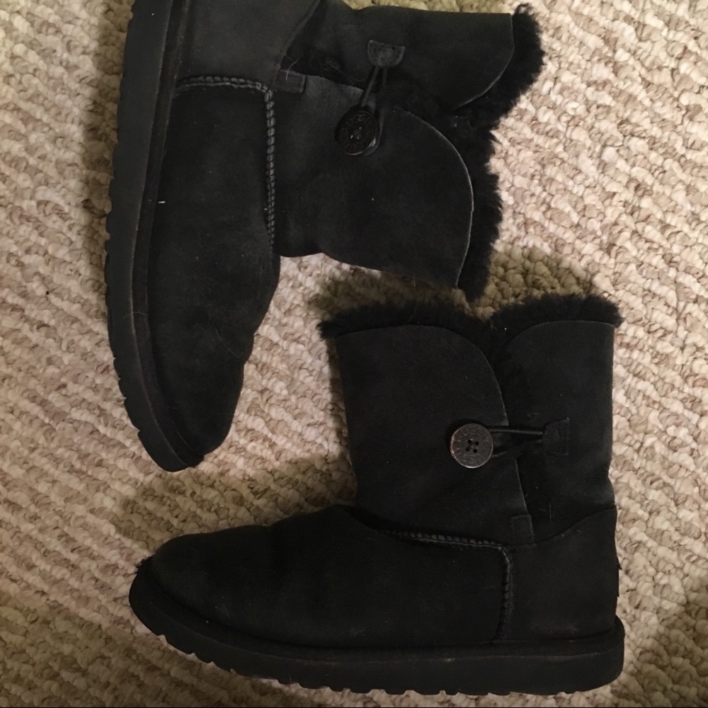 authentic black bailey button uggs